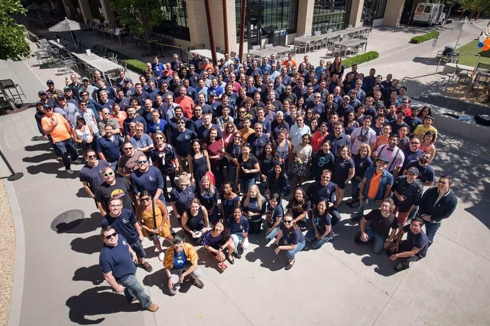 فريق مشروع مناطيد لون